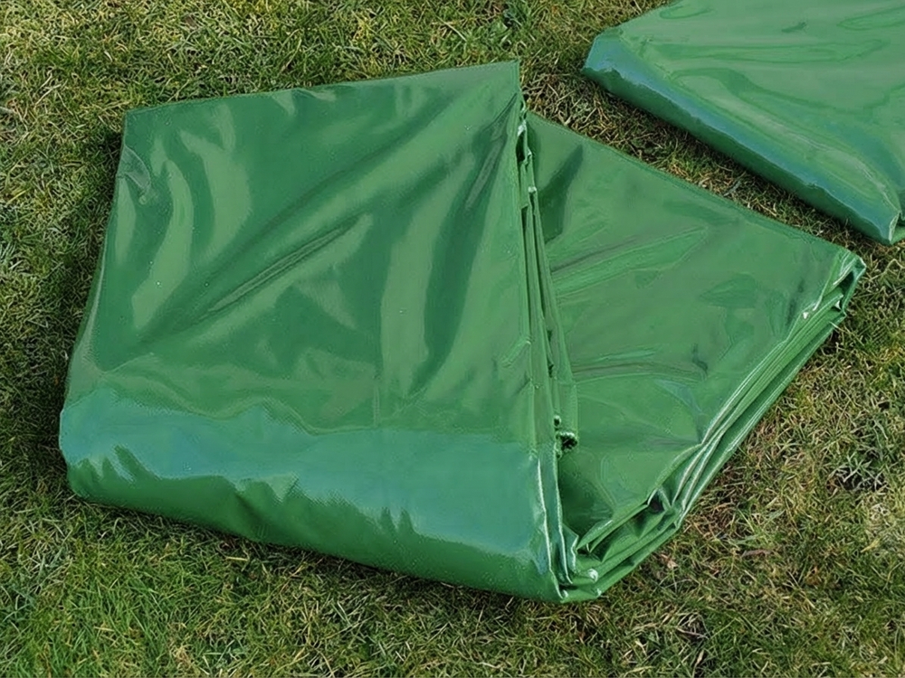 Green PVC tarpaulin 8x10 m, flame retardant for outdoor use